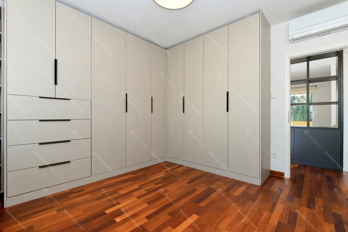 Kiadó albérlet 1071000 Ft/hó áron: Budapest, II. kerület  Vérhalom utca. Mérete: 127 nm, 4 szobás | Alberlet.hu - 6691394