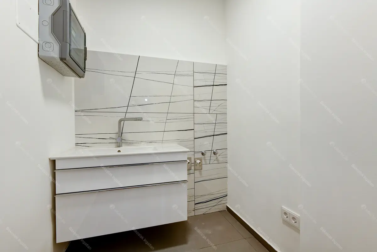 Kiadó albérlet 1148000 Ft/hó áron: Budapest, II. kerület  Vérhalom utca. Mérete: 190 nm, 4 szobás | Alberlet.hu - 6691457