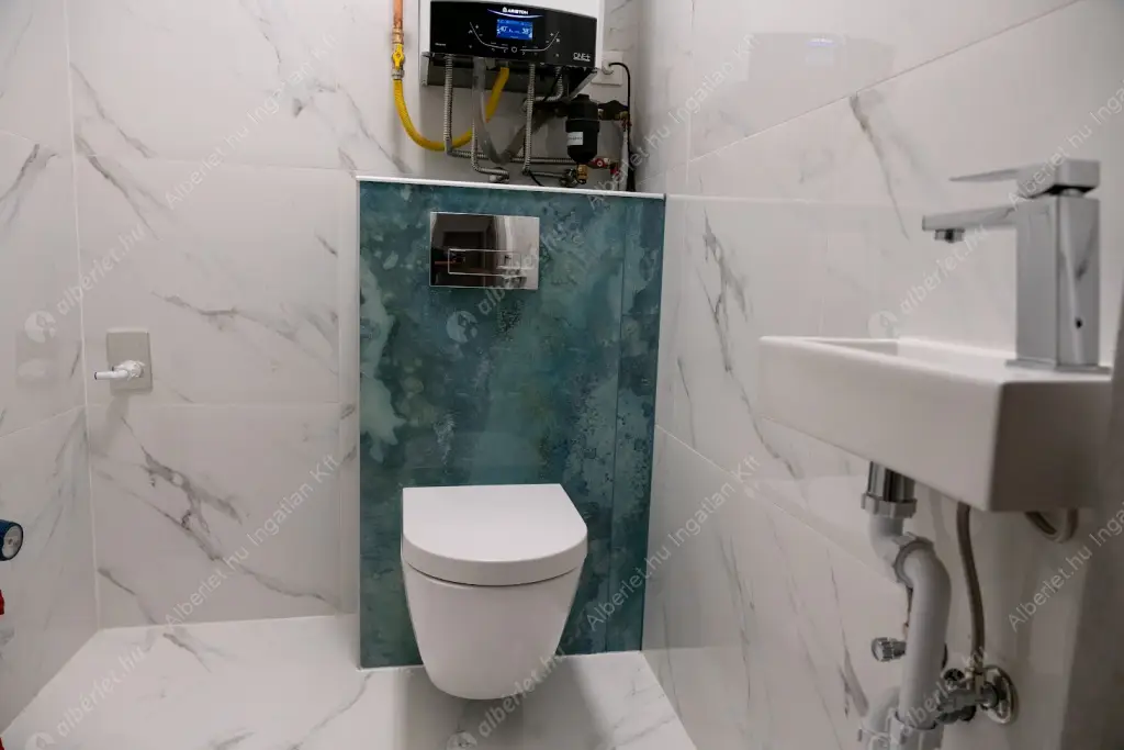 Kiadó albérlet 390000 Ft/hó áron: Budapest, II. kerület  Vérhalom utca. Mérete: 60 nm, 2 szobás | Alberlet.hu - 6576772