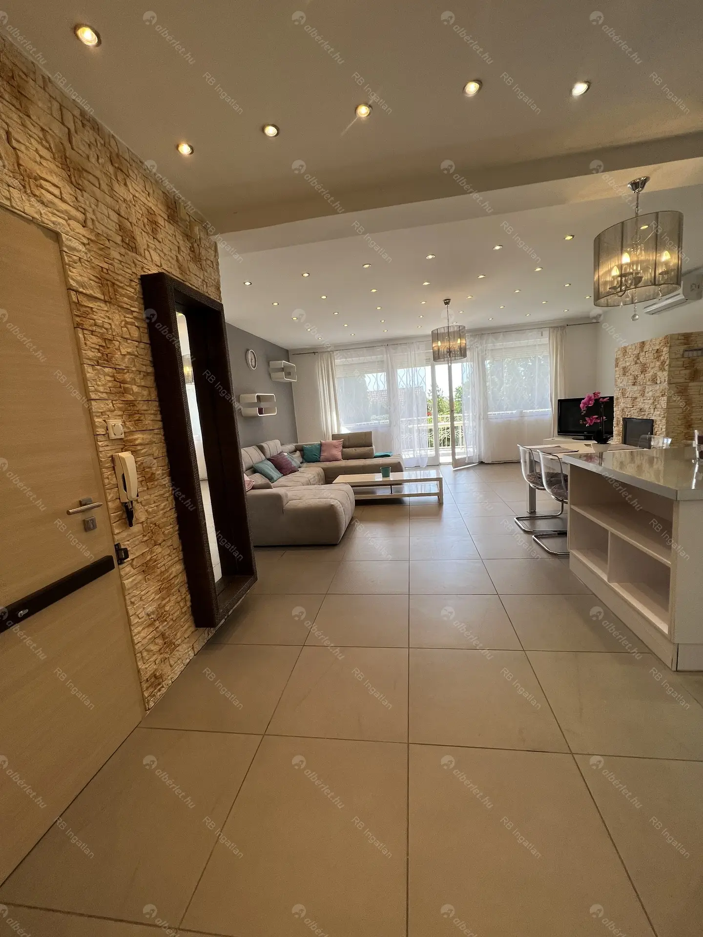 Kiadó albérlet 857000 Ft/hó áron: Budapest, II. kerület  Vihorlát utca. Mérete: 95 nm, 3 szobás | Alberlet.hu - 6317439