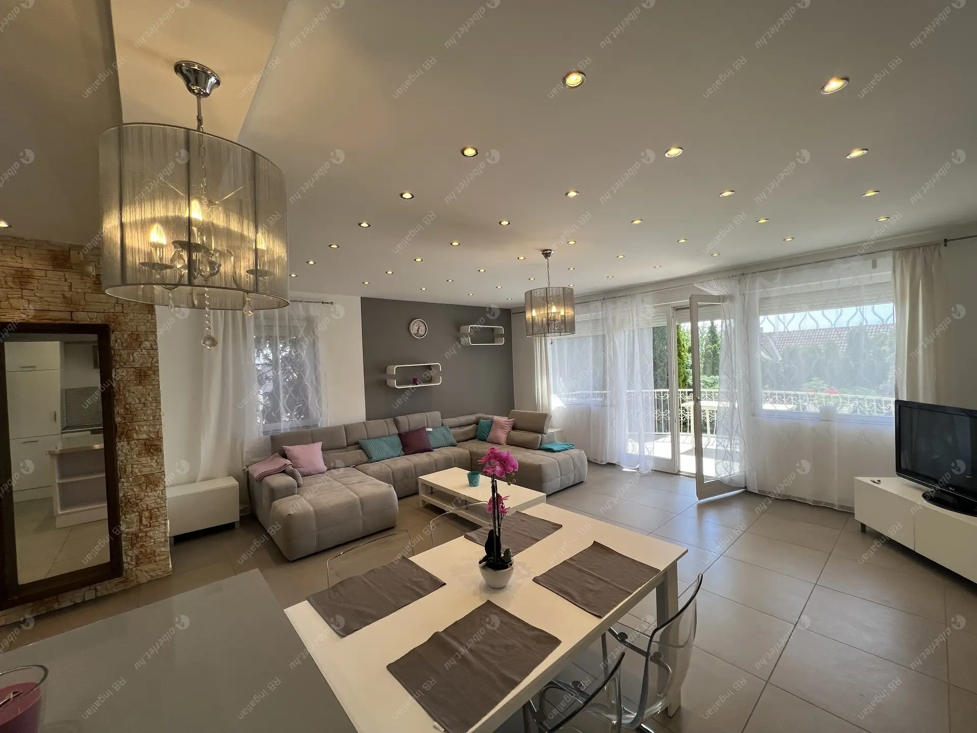 Kiadó albérlet 857000 Ft/hó áron: Budapest, II. kerület  Vihorlát utca. Mérete: 95 nm, 3 szobás | Alberlet.hu - 6317451