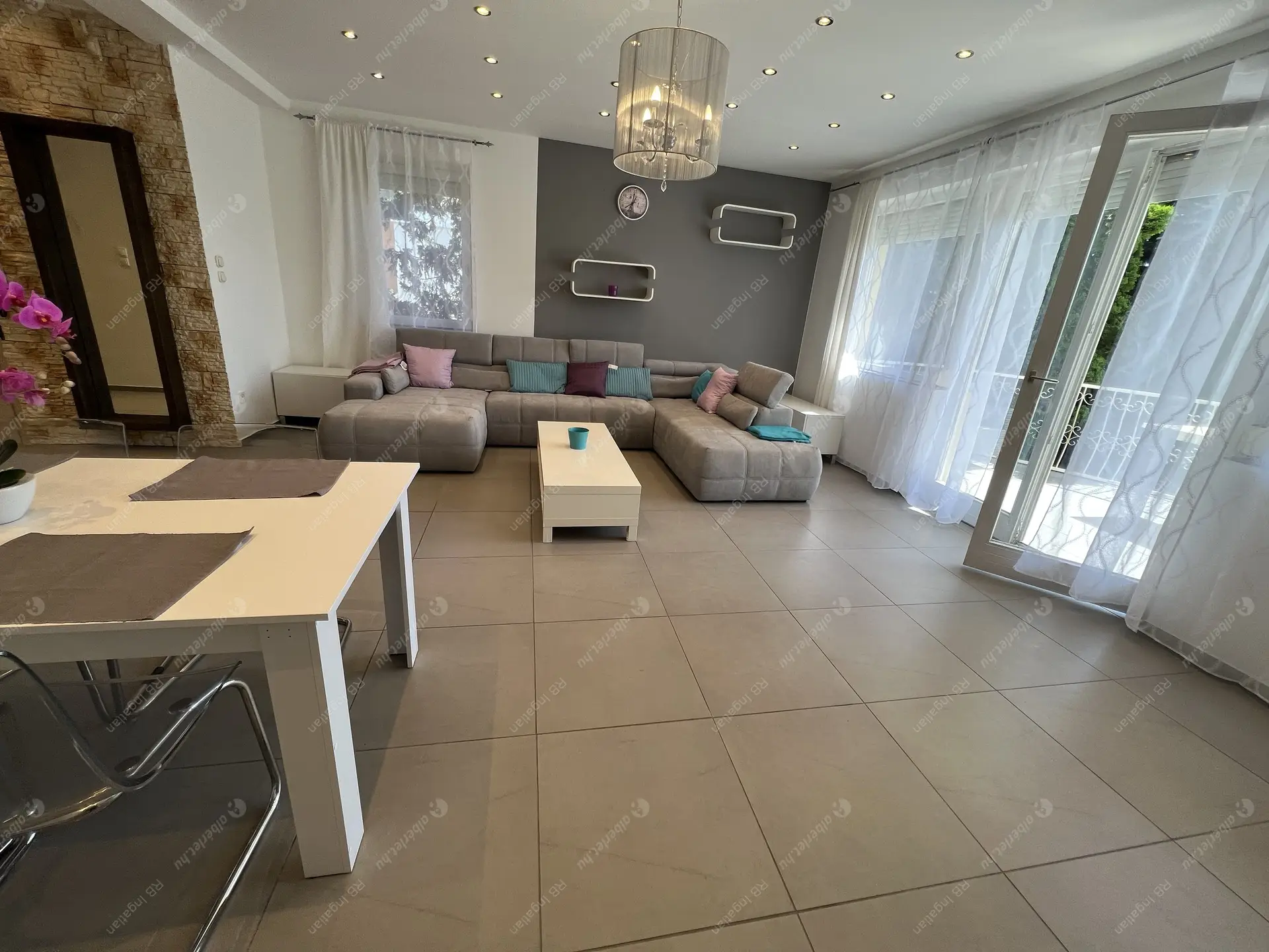 Kiadó albérlet 857000 Ft/hó áron: Budapest, II. kerület  Vihorlát utca. Mérete: 95 nm, 3 szobás | Alberlet.hu - 6317460