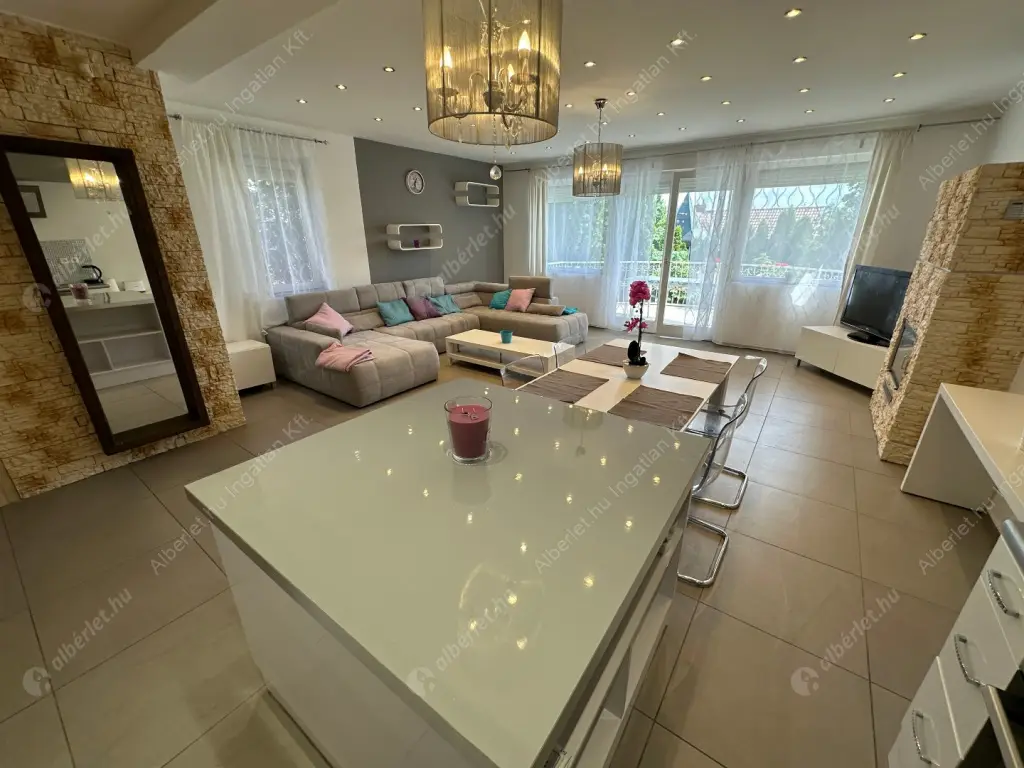 Kiadó albérlet 854000 Ft/hó áron: Budapest, II. kerület  Vihorlát utca. Mérete: 95 nm, 3 szobás | Alberlet.hu - 6518198