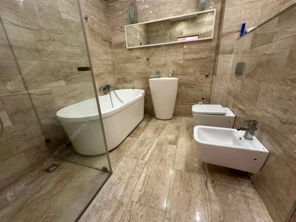 Kiadó albérlet 854000 Ft/hó áron: Budapest, II. kerület  Vihorlát utca. Mérete: 95 nm, 3 szobás | Alberlet.hu - 6518209