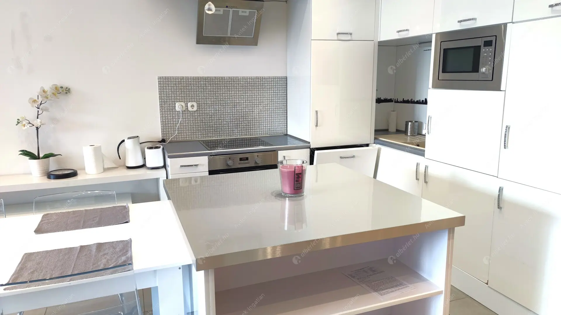 Kiadó albérlet 839000 Ft/hó áron: Budapest, II. kerület  Vihorlát utca. Mérete: 95 nm, 3 szobás | Alberlet.hu - 6534556