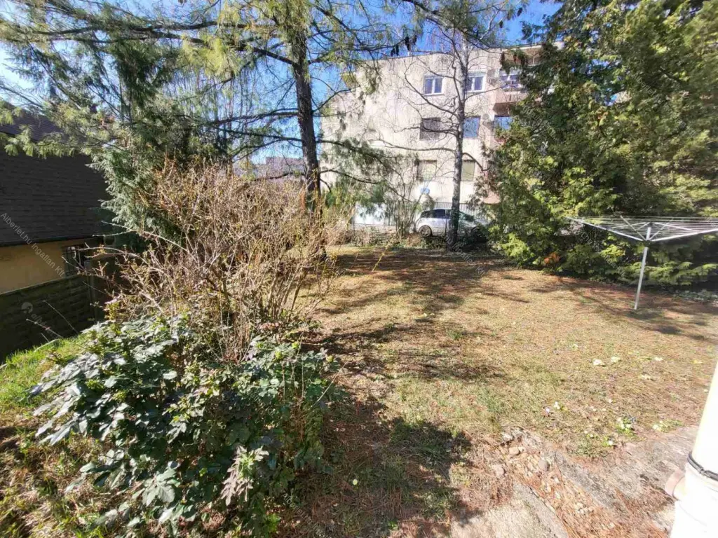 Kiadó albérlet 500000 Ft/hó áron: Budapest, II. kerület  Vöröstorony lejtő. Mérete: 100 nm, 3 szobás | Alberlet.hu - 6676269