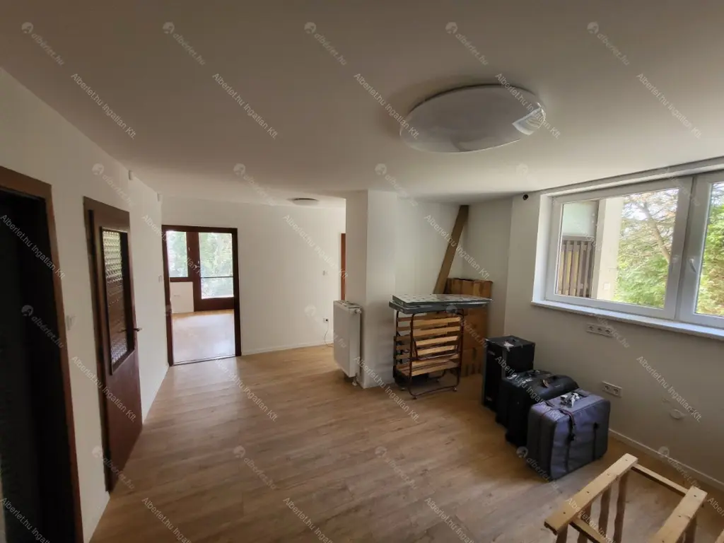 Kiadó albérlet 500000 Ft/hó áron: Budapest, II. kerület  Vöröstorony lejtő. Mérete: 100 nm, 3 szobás | Alberlet.hu - 6676270