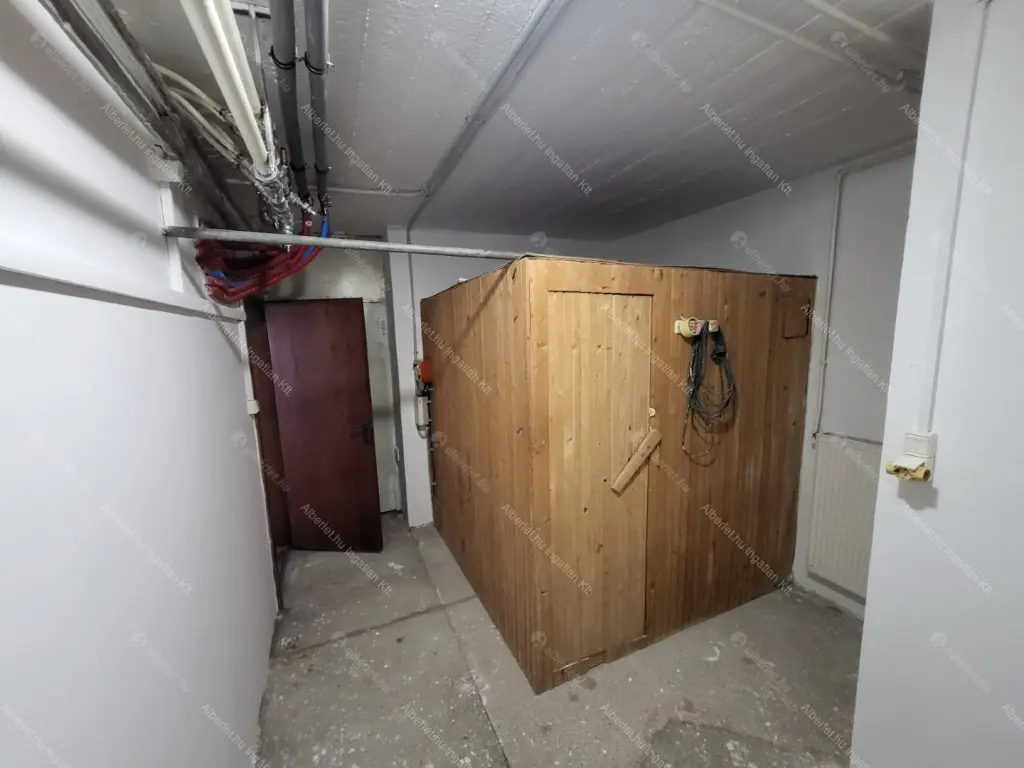 Kiadó albérlet 500000 Ft/hó áron: Budapest, II. kerület  Vöröstorony lejtő. Mérete: 100 nm, 3 szobás | Alberlet.hu - 6676274