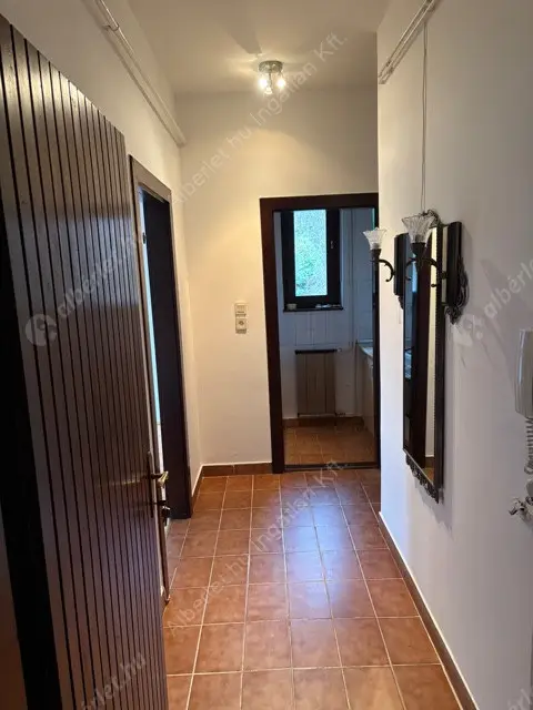 Kiadó albérlet 240000 Ft/hó áron: Budapest, II. kerület  Vöröstorony lejtő. Mérete: 38 nm, 1 szobás | Alberlet.hu - 6617666