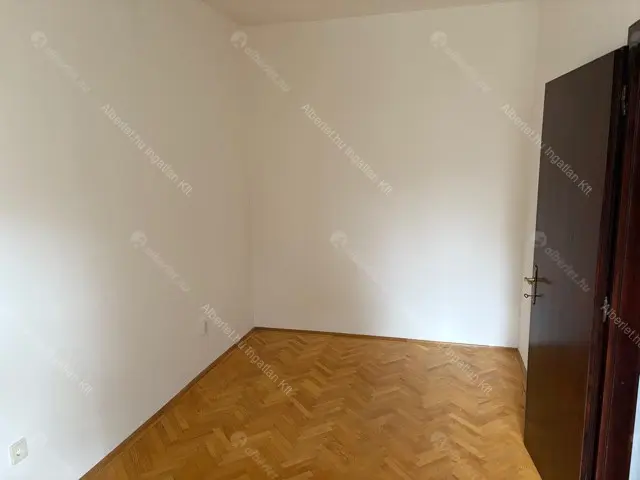 Kiadó albérlet 240000 Ft/hó áron: Budapest, II. kerület  Vöröstorony lejtő. Mérete: 38 nm, 1 szobás | Alberlet.hu - 6641553