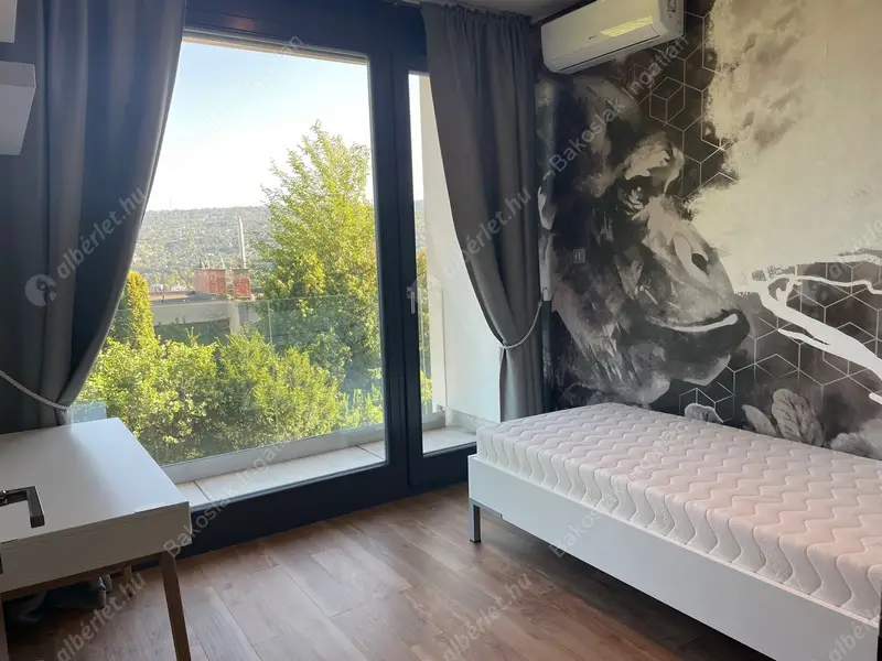 Kiadó albérlet 970000 Ft/hó áron: Budapest, II. kerület  Vöröstorony utca. Mérete: 135 nm, 4 szobás | Alberlet.hu - 6544105