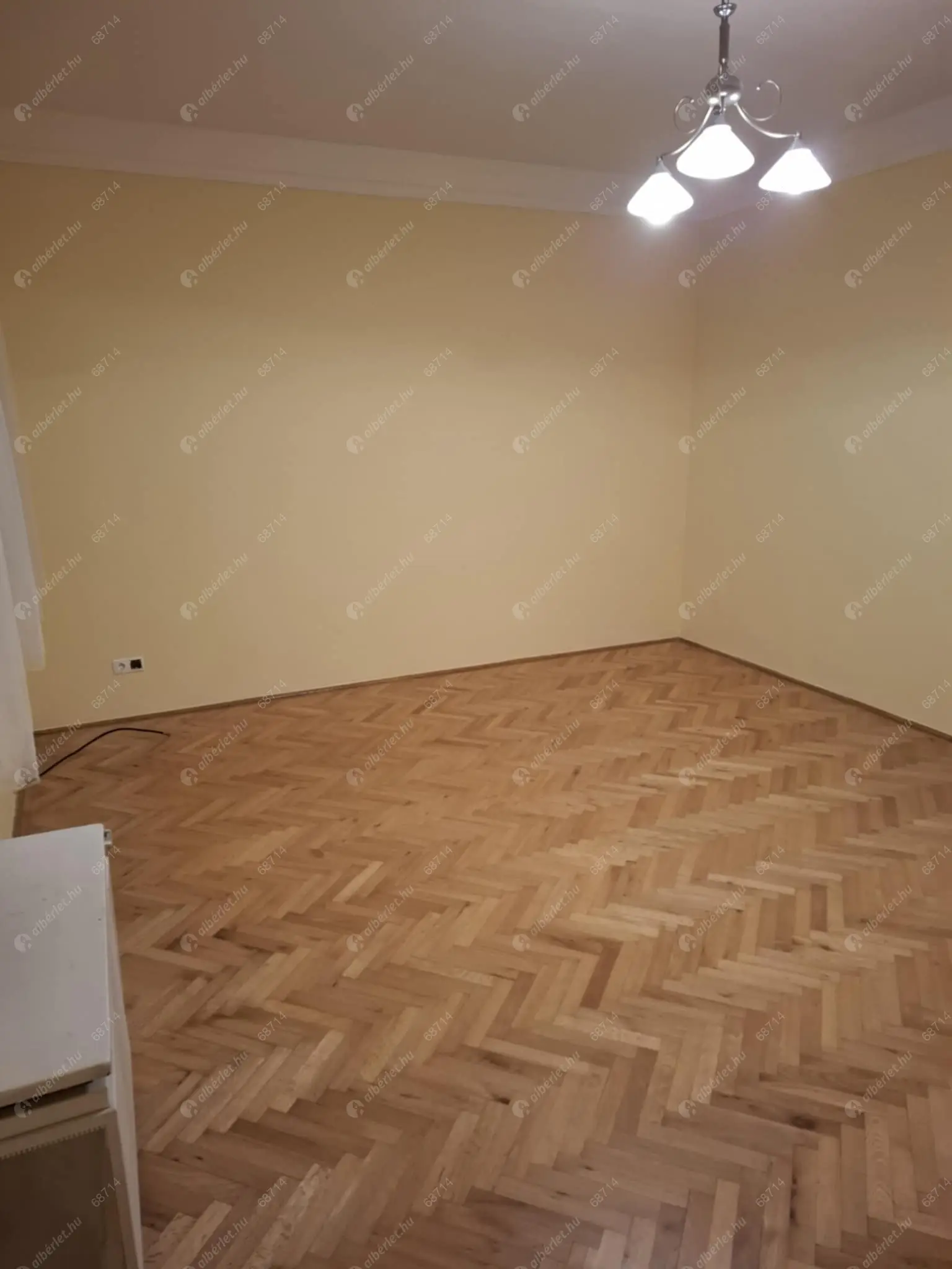 Kiadó albérlet 200000 Ft/hó áron: Budapest, II. kerület  Vöröstorony utca. Mérete: 38 nm, 1 szobás | Alberlet.hu - 6633835