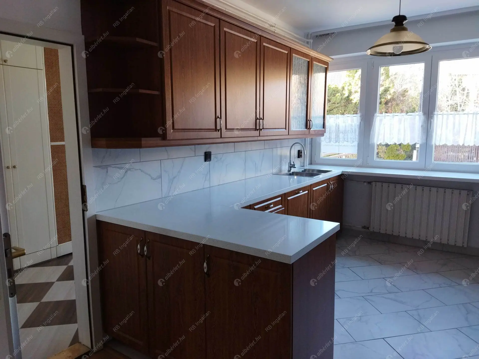 Kiadó albérlet 971000 Ft/hó áron: Budapest, II. kerület  Zöldkő utca. Mérete: 230 nm, 5 szobás | Alberlet.hu - 6468394