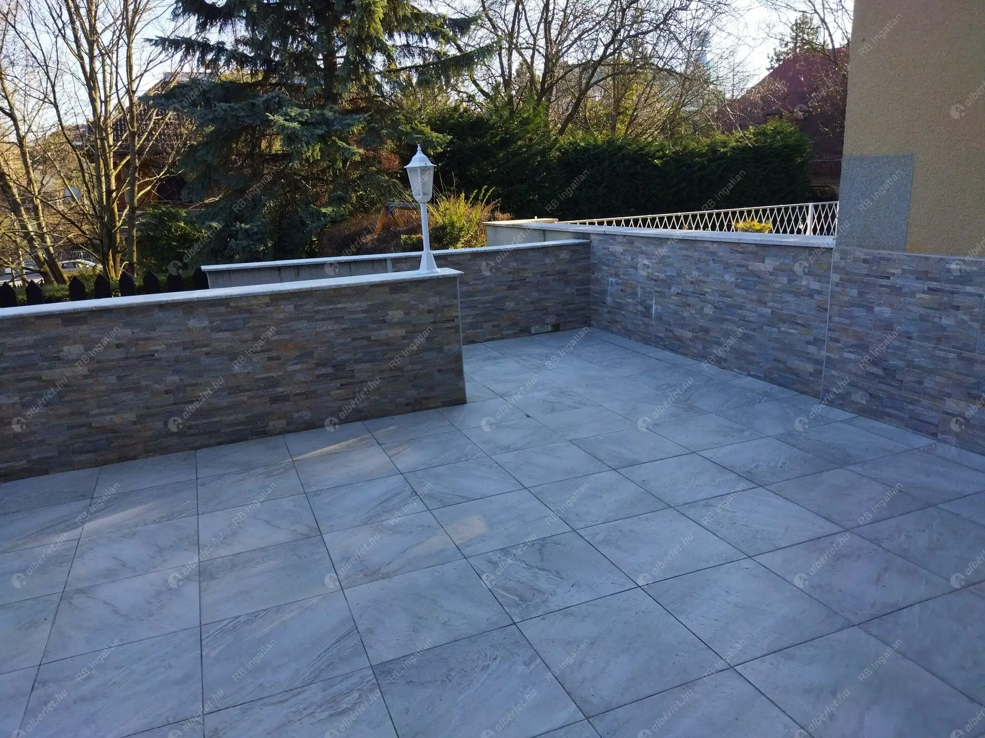 Kiadó albérlet 971000 Ft/hó áron: Budapest, II. kerület  Zöldkő utca. Mérete: 230 nm, 5 szobás | Alberlet.hu - 6468403