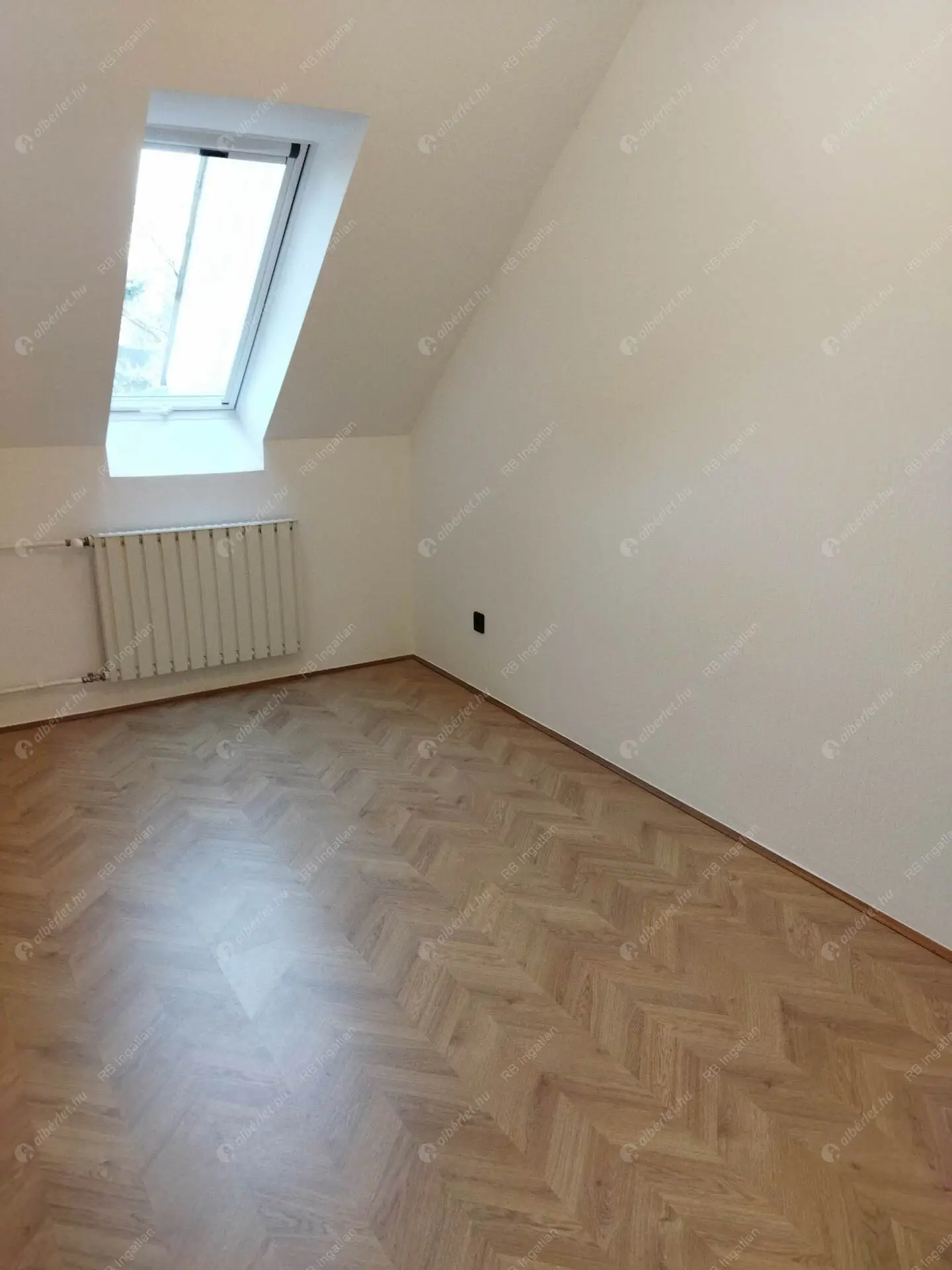 Kiadó albérlet 971000 Ft/hó áron: Budapest, II. kerület  Zöldkő utca. Mérete: 230 nm, 5 szobás | Alberlet.hu - 6468412