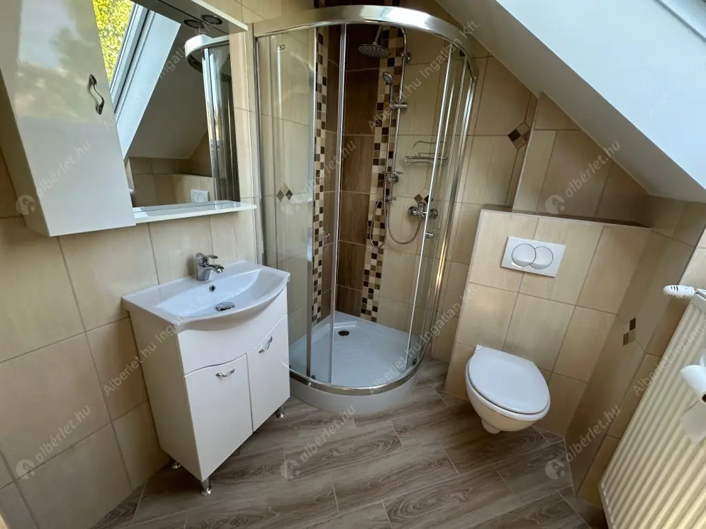 Kiadó albérlet 962000 Ft/hó áron: Budapest, II. kerület  Zöldkő utca. Mérete: 230 nm, 4 szobás | Alberlet.hu - 6567877