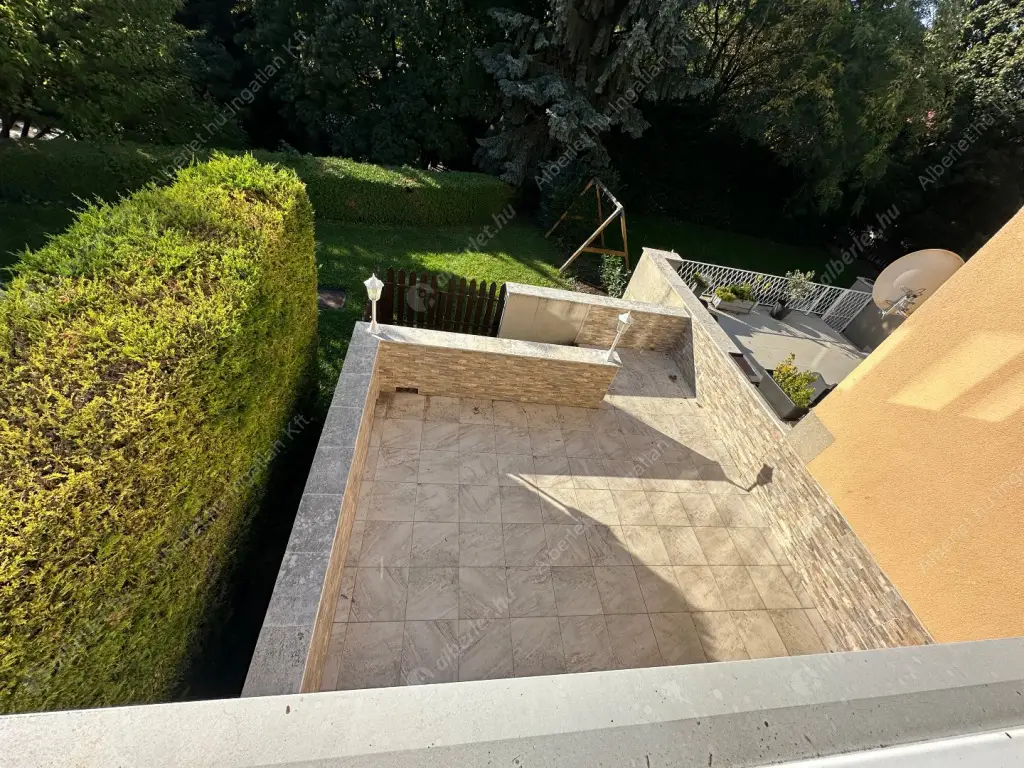 Kiadó albérlet 962000 Ft/hó áron: Budapest, II. kerület  Zöldkő utca. Mérete: 230 nm, 4 szobás | Alberlet.hu - 6567881