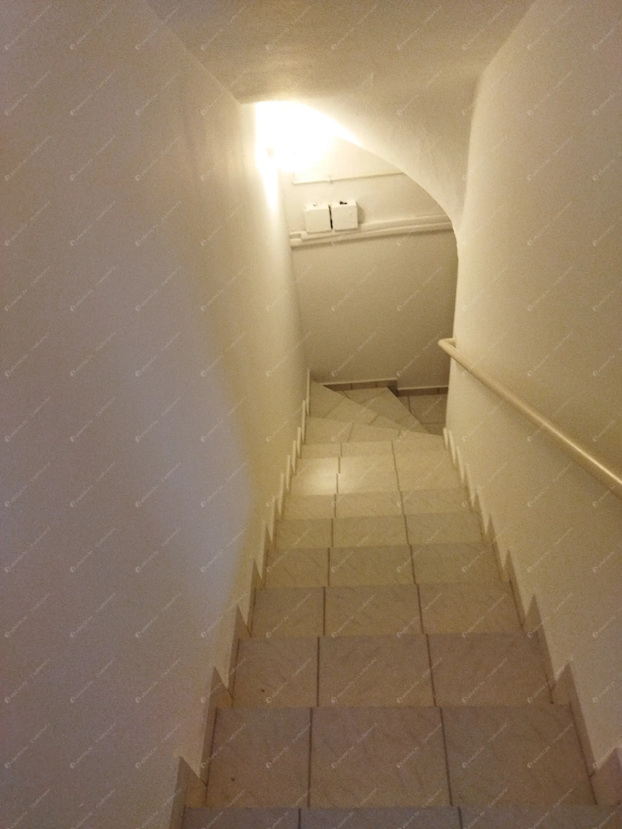 Kiadó albérlet 929000 Ft/hó áron: Budapest, II. kerület  Zöldkő utca. Mérete: 230 nm, 4 szobás | Alberlet.hu - 6605190