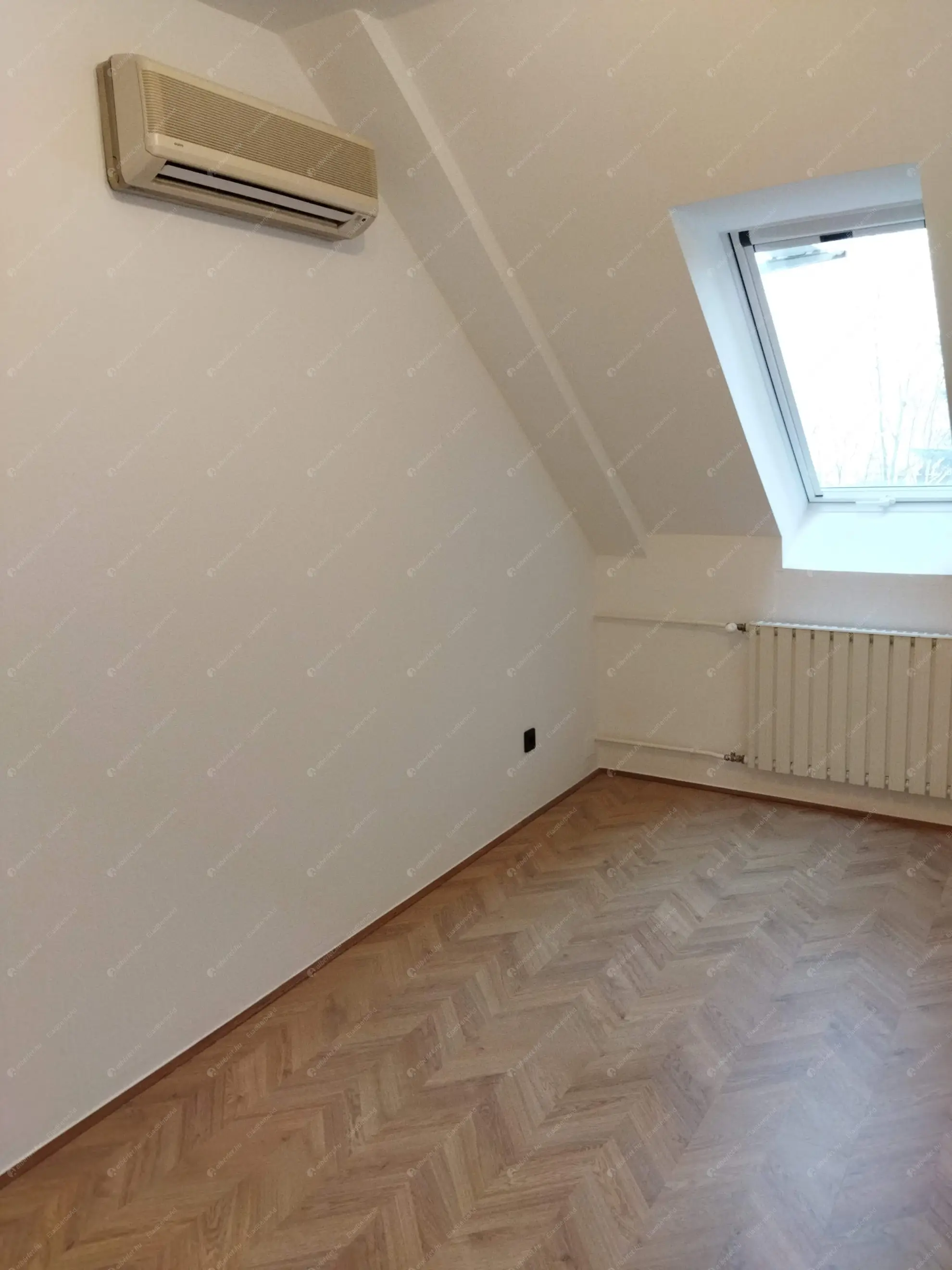 Kiadó albérlet 929000 Ft/hó áron: Budapest, II. kerület  Zöldkő utca. Mérete: 230 nm, 4 szobás | Alberlet.hu - 6605196