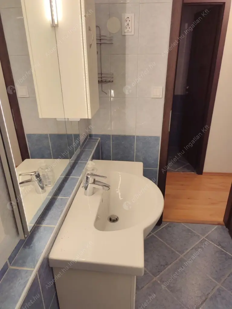 Kiadó albérlet 350000 Ft/hó áron: Budapest, II. kerület  Zöldlomb utca. Mérete: 60 nm, 3 szobás | Alberlet.hu - 6565767