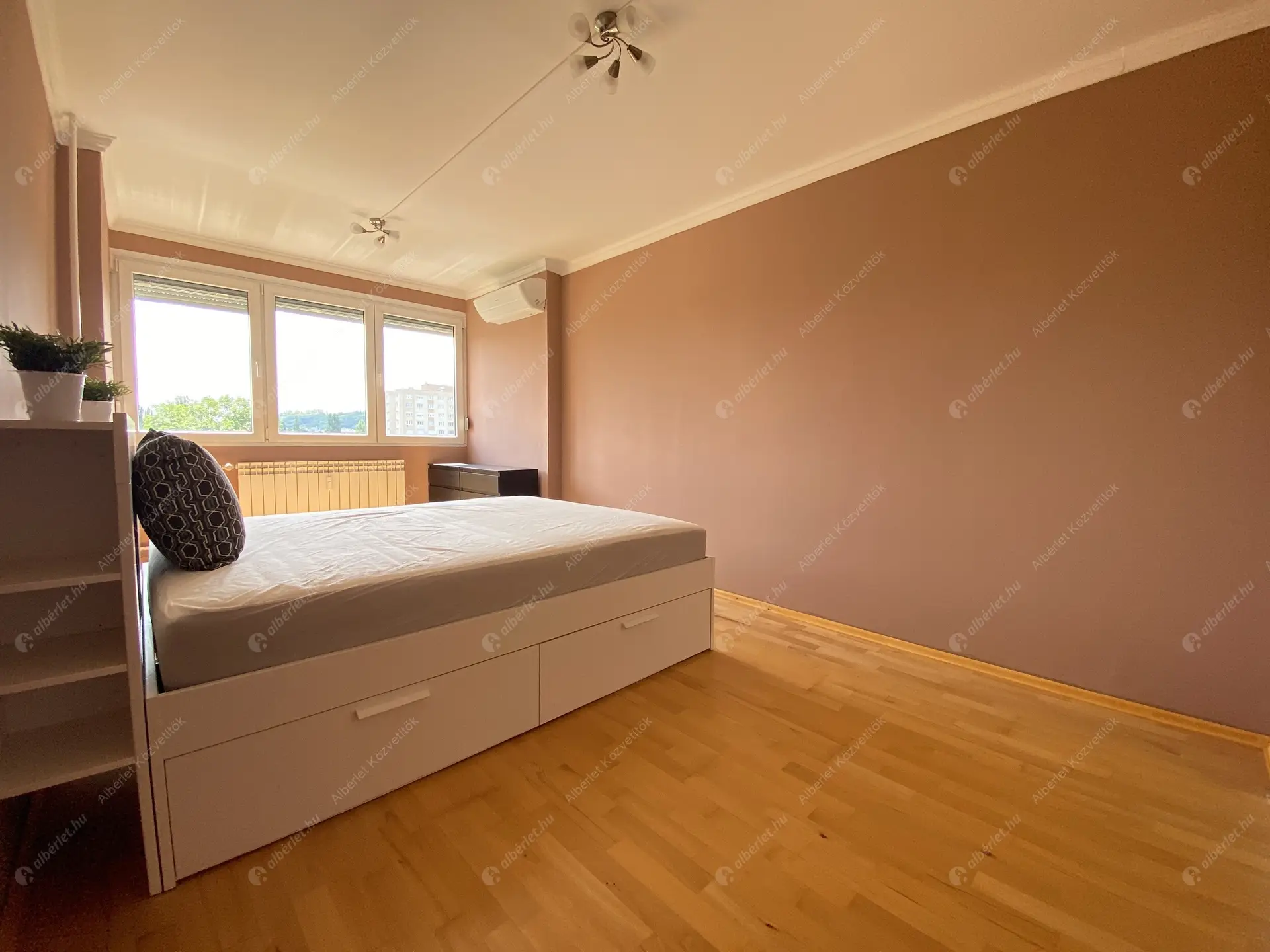 Kiadó albérlet 240000 Ft/hó áron: Budapest, III. kerület  Ágoston utca. Mérete: 66 nm, 3 szobás | Alberlet.hu - 6009327