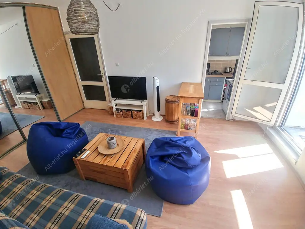 Kiadó albérlet 180000 Ft/hó áron: Budapest, III. kerület  Amfiteátrum utca. Mérete: 28 nm, 1 szobás | Alberlet.hu - 6082911