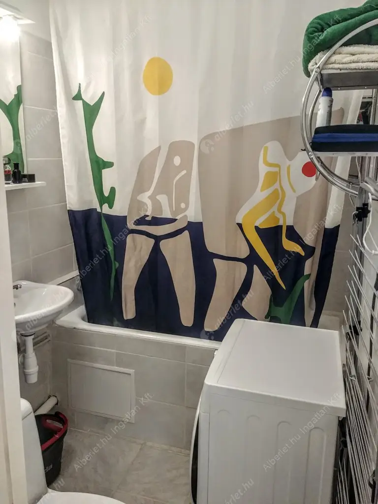 Kiadó albérlet 180000 Ft/hó áron: Budapest, III. kerület  Amfiteátrum utca. Mérete: 28 nm, 1 szobás | Alberlet.hu - 6082916