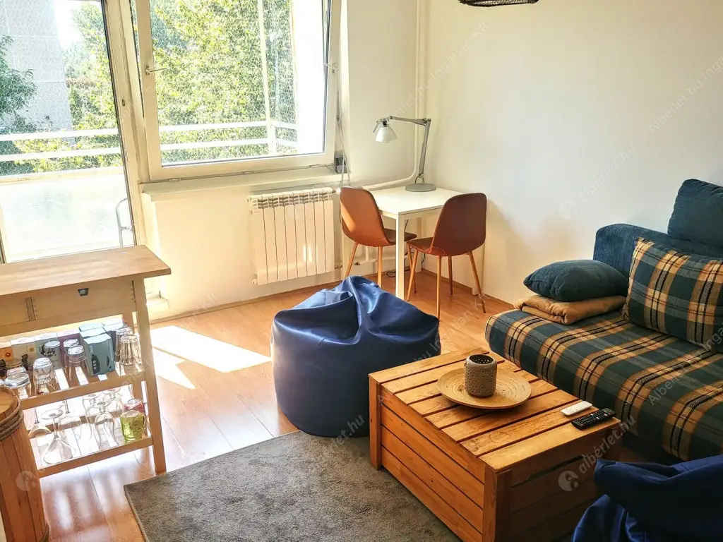 Kiadó albérlet 180000 Ft/hó áron: Budapest, III. kerület  Amfiteátrum utca. Mérete: 28 nm, 1 szobás | Alberlet.hu - 6082919