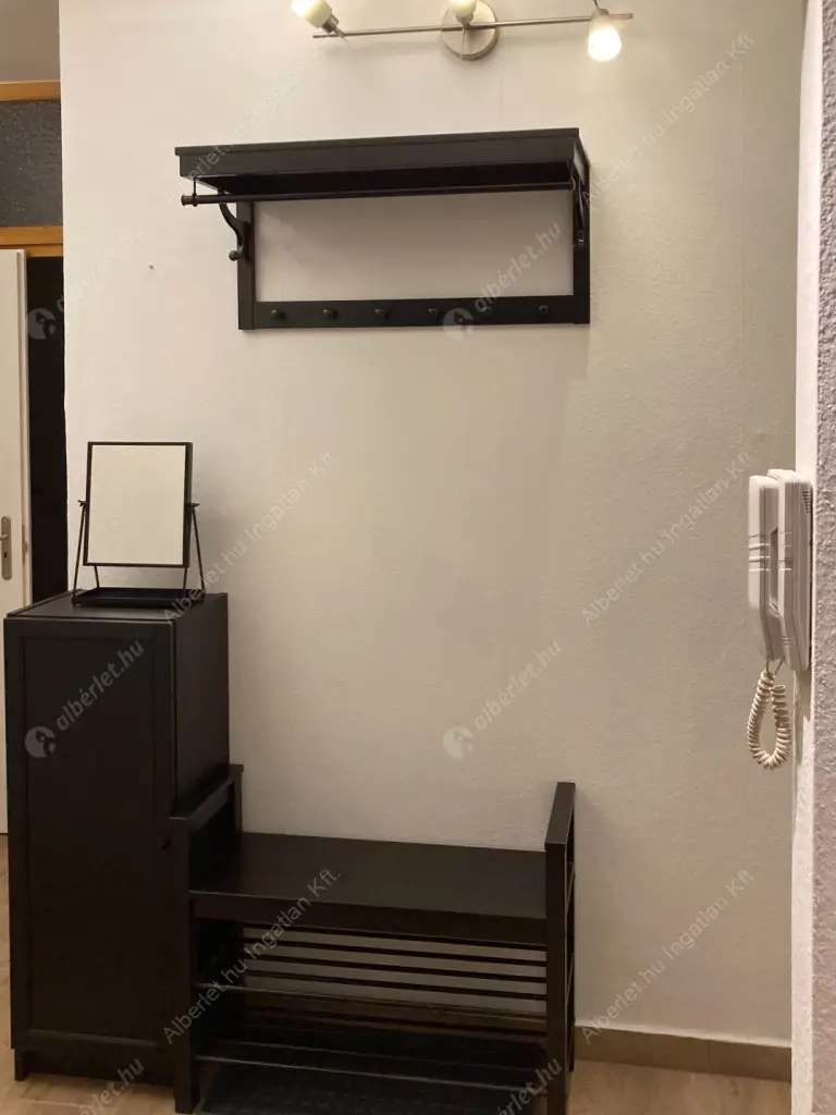Kiadó albérlet 260000 Ft/hó áron: Budapest, III. kerület  Amfiteátrum utca. Mérete: 53 nm, 2 szobás | Alberlet.hu - 6580851