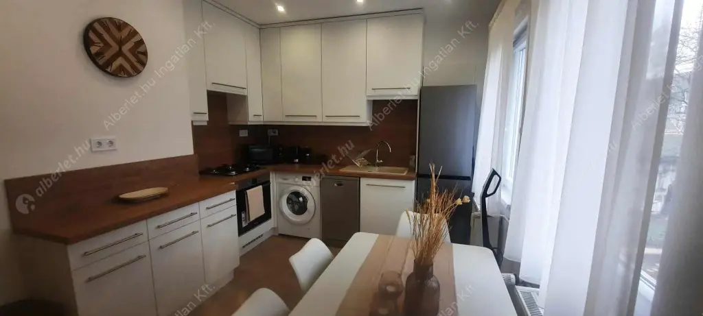Kiadó albérlet 349000 Ft/hó áron: Budapest, III. kerület  Árpád fejedelem útja. Mérete: 62 nm, 2 szobás | Alberlet.hu - 6598780