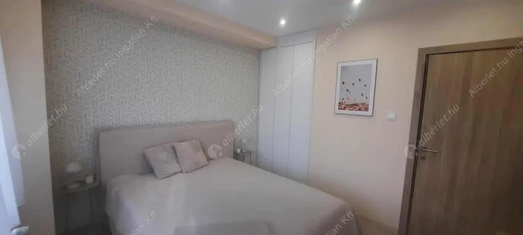 Kiadó albérlet 349000 Ft/hó áron: Budapest, III. kerület  Árpád fejedelem útja. Mérete: 62 nm, 2 szobás | Alberlet.hu - 6598781