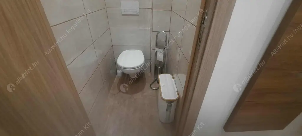 Kiadó albérlet 349000 Ft/hó áron: Budapest, III. kerület  Árpád fejedelem útja. Mérete: 62 nm, 2 szobás | Alberlet.hu - 6598789