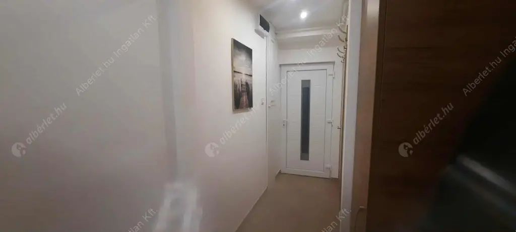 Kiadó albérlet 349000 Ft/hó áron: Budapest, III. kerület  Árpád fejedelem útja. Mérete: 62 nm, 2 szobás | Alberlet.hu - 6598790
