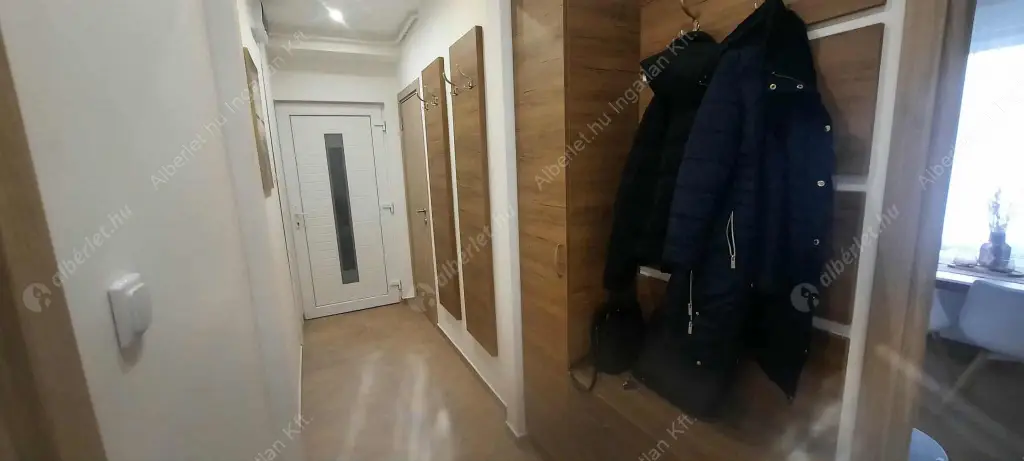 Kiadó albérlet 349000 Ft/hó áron: Budapest, III. kerület  Árpád fejedelem útja. Mérete: 62 nm, 2 szobás | Alberlet.hu - 6598791
