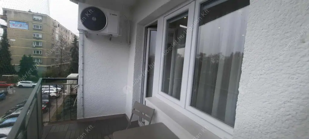 Kiadó albérlet 349000 Ft/hó áron: Budapest, III. kerület  Árpád fejedelem útja. Mérete: 62 nm, 2 szobás | Alberlet.hu - 6598792