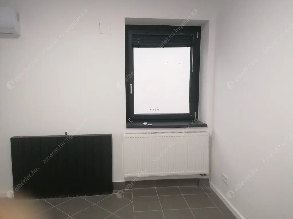 Kiadó albérlet 450000 Ft/hó áron: Budapest, III. kerület  Batthyány utca. Mérete: 120 nm, 3 szobás | Alberlet.hu - 6588024