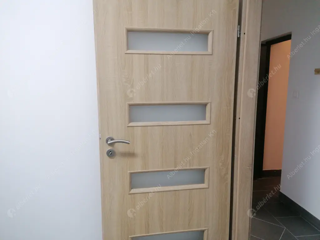 Kiadó albérlet 450000 Ft/hó áron: Budapest, III. kerület  Batthyány utca. Mérete: 120 nm, 3 szobás | Alberlet.hu - 6588026