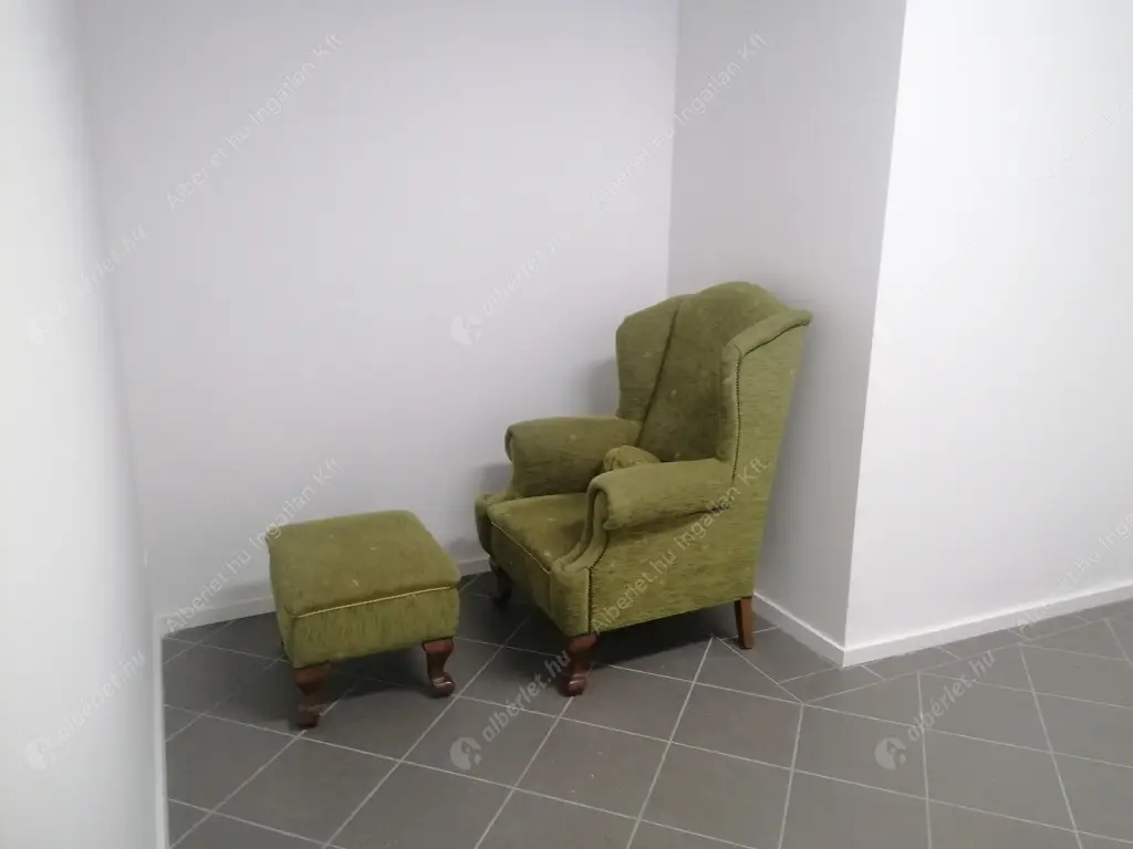 Kiadó albérlet 450000 Ft/hó áron: Budapest, III. kerület  Batthyány utca. Mérete: 120 nm, 3 szobás | Alberlet.hu - 6595612