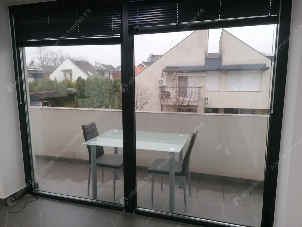 Kiadó albérlet 450000 Ft/hó áron: Budapest, III. kerület  Batthyány utca. Mérete: 120 nm, 3 szobás | Alberlet.hu - 6595616