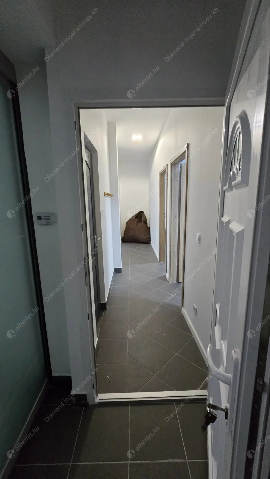 Kiadó albérlet 450000 Ft/hó áron: Budapest, III. kerület  Batthyány utca. Mérete: 120 nm, 4 szobás | Alberlet.hu - 6587891