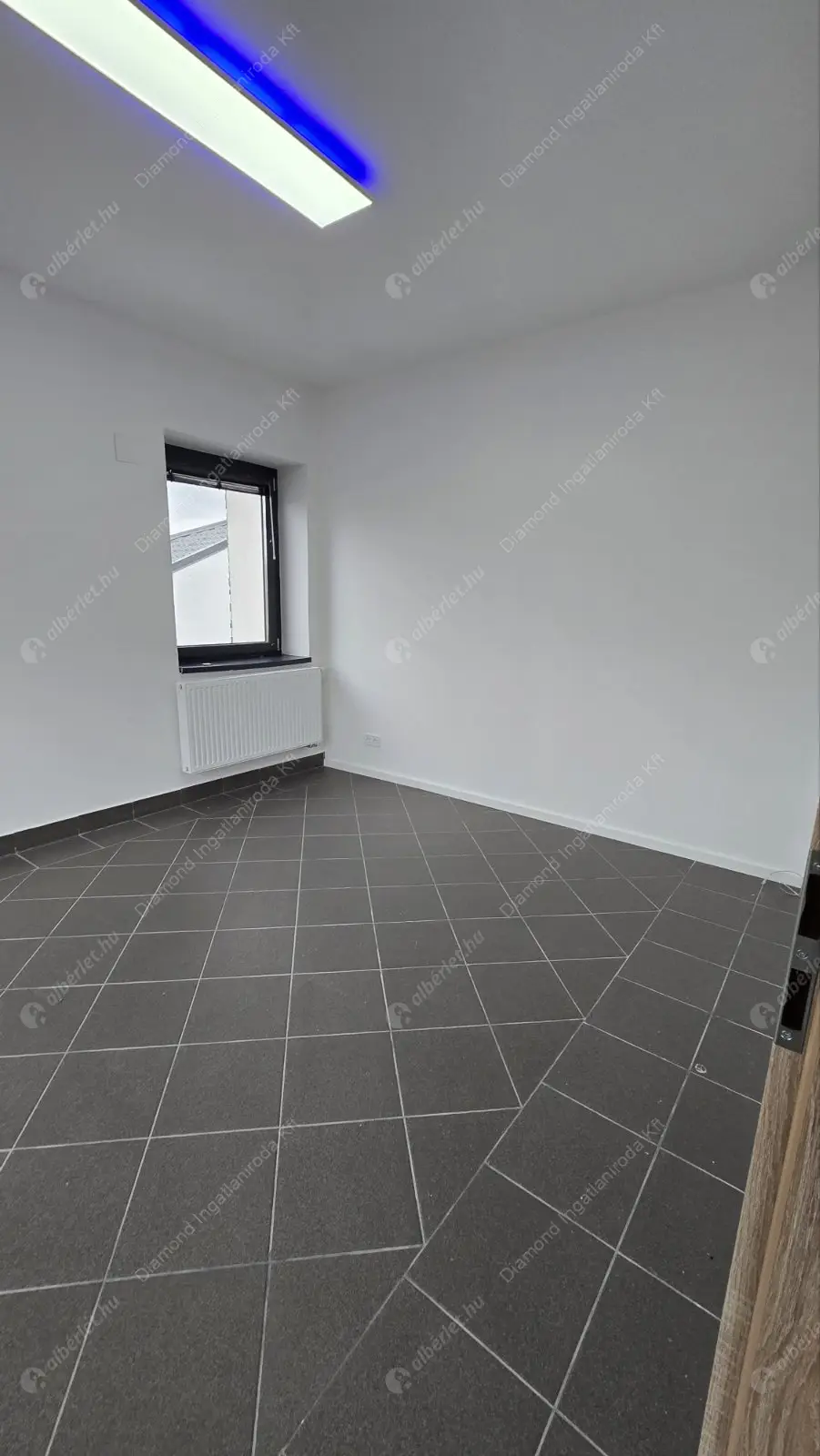 Kiadó albérlet 450000 Ft/hó áron: Budapest, III. kerület  Batthyány utca. Mérete: 120 nm, 4 szobás | Alberlet.hu - 6587899