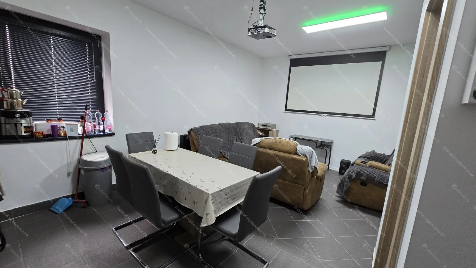 Kiadó albérlet 550000 Ft/hó áron: Budapest, III. kerület  Batthyány utca. Mérete: 130 nm, 4 szobás | Alberlet.hu - 6646597