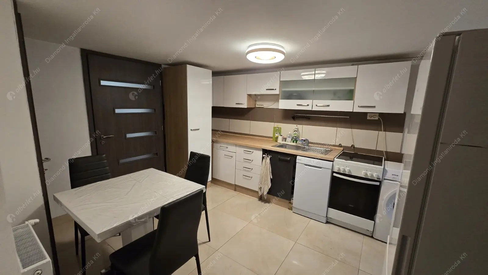 Kiadó albérlet 180000 Ft/hó áron: Budapest, III. kerület  Batthyány utca. Mérete: 43 nm, 1 szobás | Alberlet.hu - 6630937