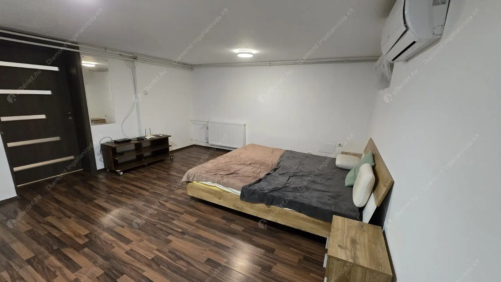 Kiadó albérlet 180000 Ft/hó áron: Budapest, III. kerület  Batthyány utca. Mérete: 43 nm, 1 szobás | Alberlet.hu - 6630939