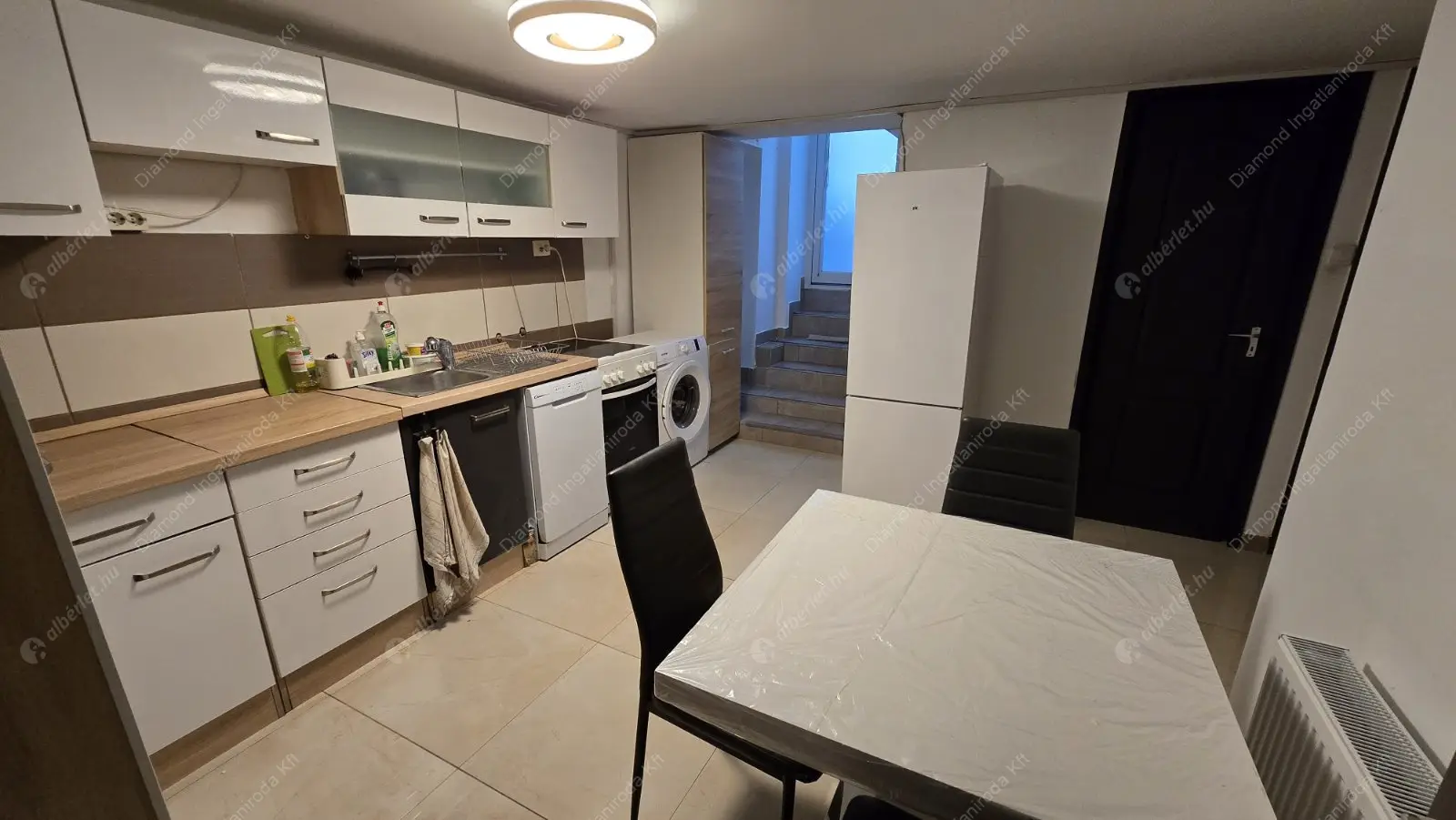 Kiadó albérlet 180000 Ft/hó áron: Budapest, III. kerület  Batthyány utca. Mérete: 43 nm, 1 szobás | Alberlet.hu - 6630941