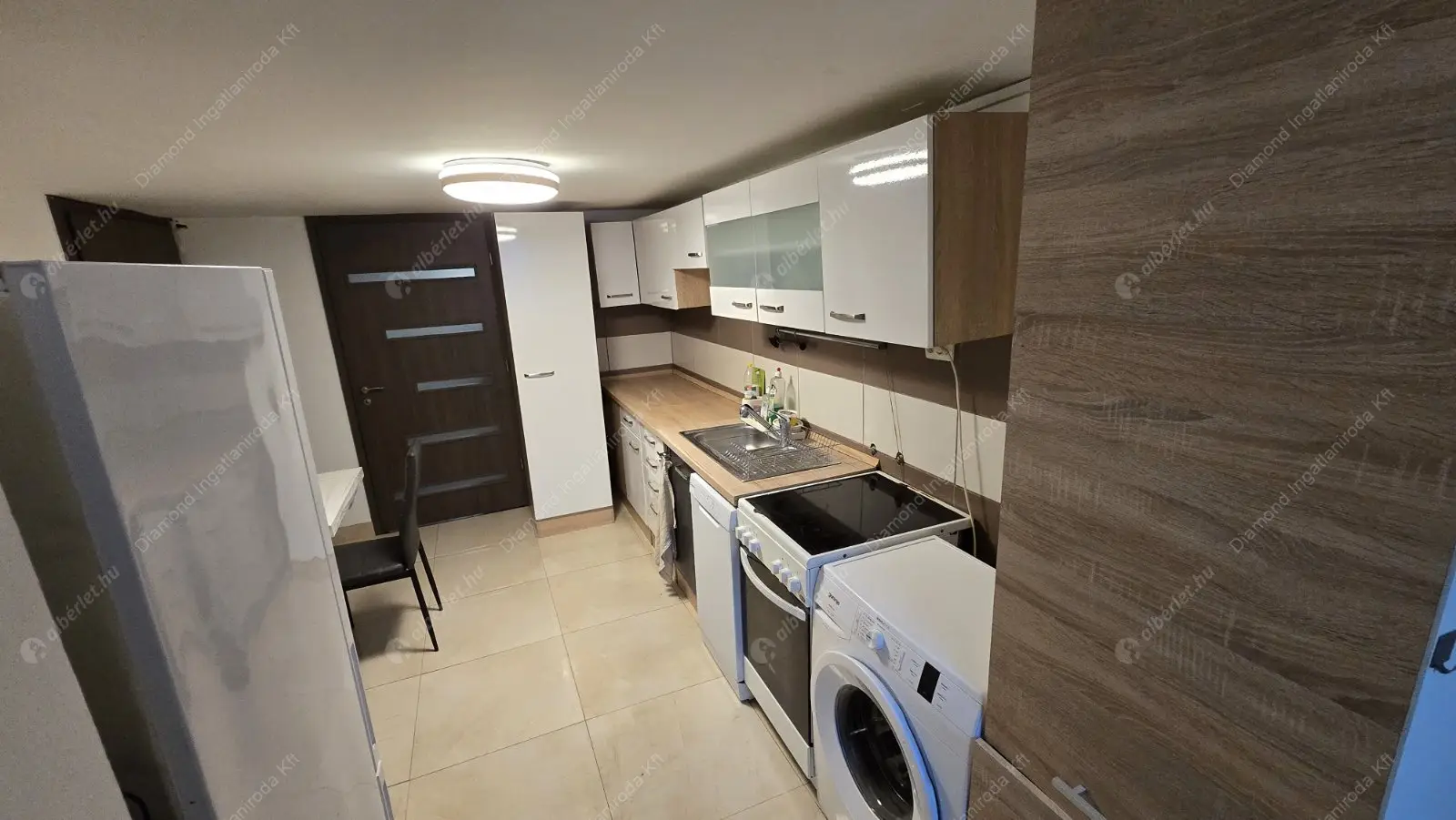 Kiadó albérlet 180000 Ft/hó áron: Budapest, III. kerület  Batthyány utca. Mérete: 43 nm, 1 szobás | Alberlet.hu - 6630943