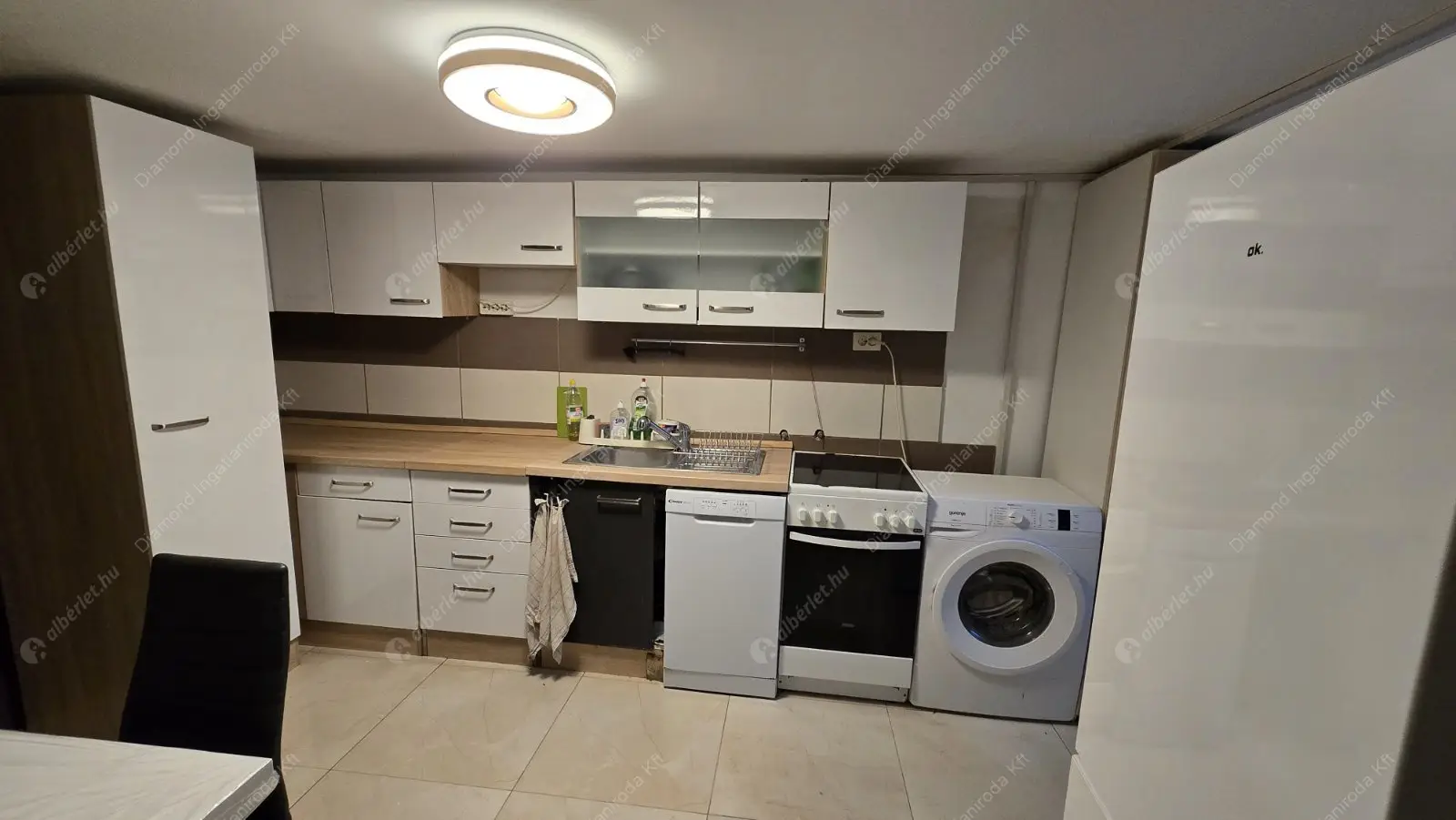 Kiadó albérlet 180000 Ft/hó áron: Budapest, III. kerület  Batthyány utca. Mérete: 43 nm, 1 szobás | Alberlet.hu - 6630944
