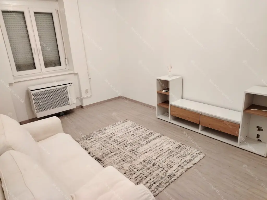 Kiadó albérlet 175000 Ft/hó áron: Budapest, III. kerület  Bécsi út. Mérete: 32 nm, 1 szobás | Alberlet.hu - 6655225