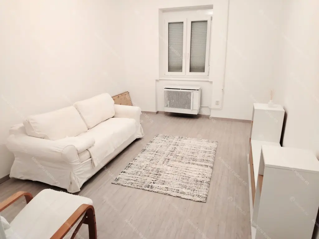 Kiadó albérlet 175000 Ft/hó áron: Budapest, III. kerület  Bécsi út. Mérete: 32 nm, 1 szobás | Alberlet.hu - 6655229