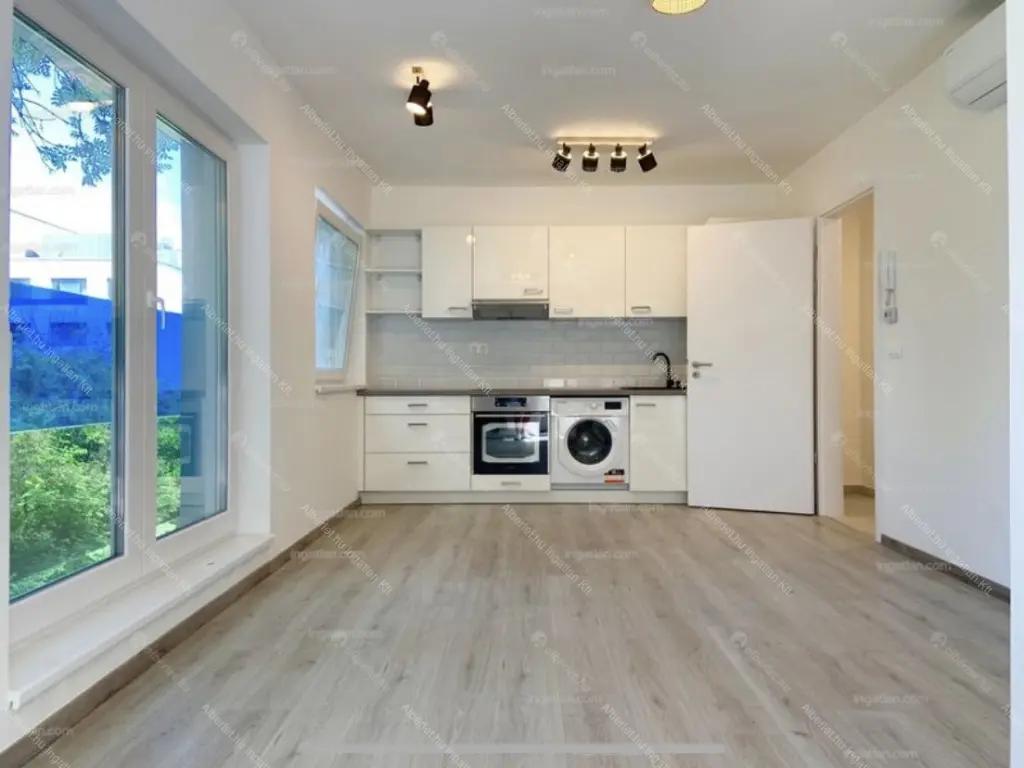 Kiadó albérlet 295000 Ft/hó áron: Budapest, III. kerület  Bécsi út. Mérete: 40 nm, 1 szobás | Alberlet.hu - 6690281